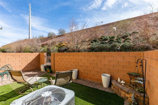 1525 Spiced Wine Avenue 17105, Henderson, NV 89074