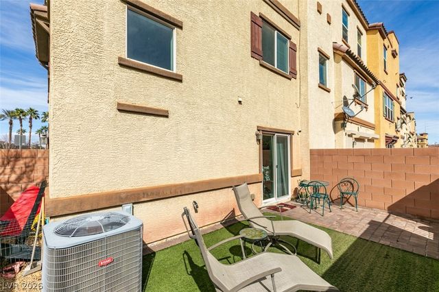 1525 Spiced Wine Avenue 17105, Henderson, NV 89074