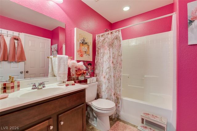 1525 Spiced Wine Avenue 17105, Henderson, NV 89074