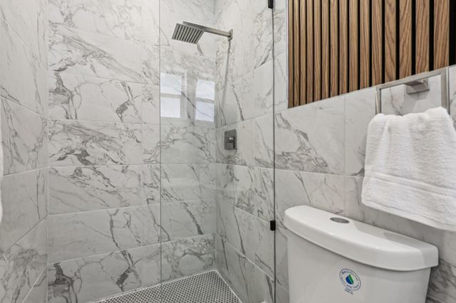 1040 N 74th Way, Hollywood, FL 33024