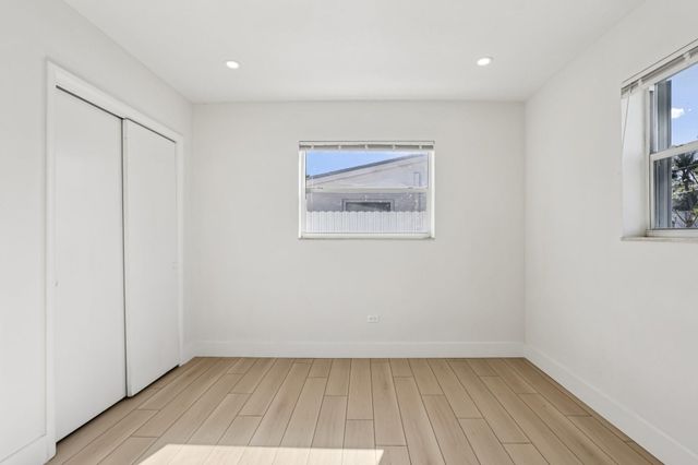 1040 N 74th Way, Hollywood, FL 33024