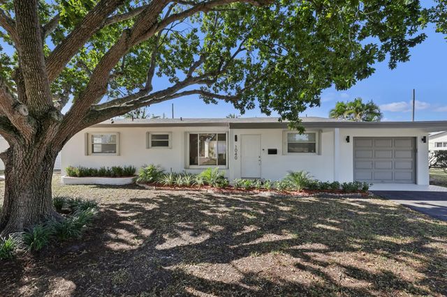 1040 N 74th Way, Hollywood, FL 33024