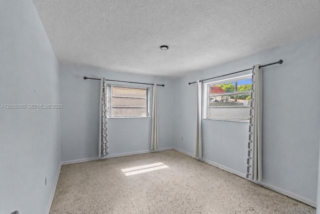 1250 W 26th Pl 108, Hialeah, FL 33010