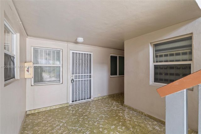 1250 W 26th Pl 108, Hialeah, FL 33010