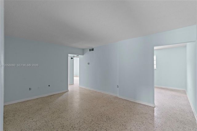 1250 W 26th Pl 108, Hialeah, FL 33010