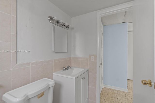 1250 W 26th Pl 108, Hialeah, FL 33010