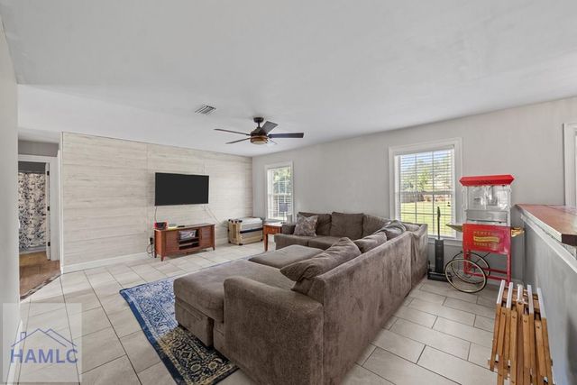 48 Norton Street, Ludowici, GA 31316