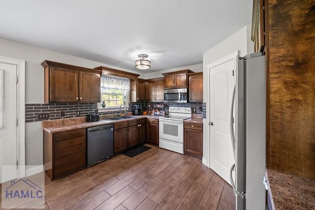 48 Norton Street, Ludowici, GA 31316