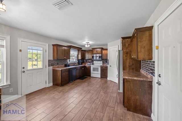 48 Norton Street, Ludowici, GA 31316