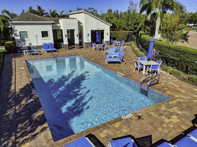 6607 Pointe Of Woods Drive, West Palm Beach, FL 33415