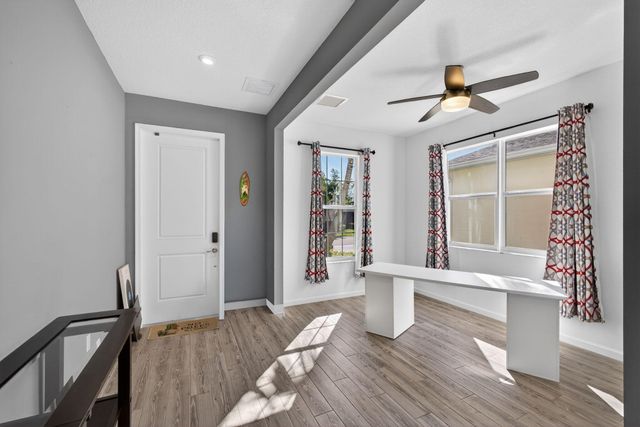 6607 Pointe Of Woods Drive, West Palm Beach, FL 33415