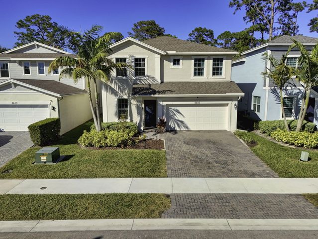 6607 Pointe Of Woods Drive, West Palm Beach, FL 33415