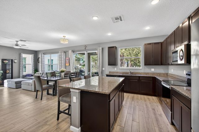 6607 Pointe Of Woods Drive, West Palm Beach, FL 33415