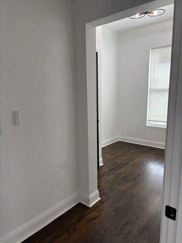 7326 S Woodlawn Avenue 2, Chicago, IL 60619