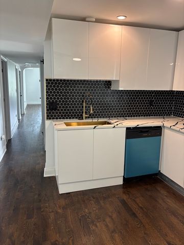 7326 S Woodlawn Avenue 2, Chicago, IL 60619