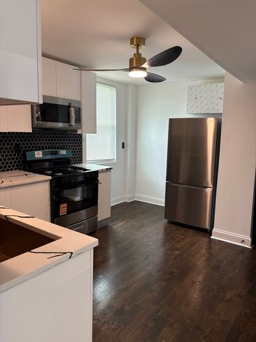 7326 S Woodlawn Avenue 2, Chicago, IL 60619