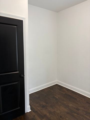 7326 S Woodlawn Avenue 2, Chicago, IL 60619