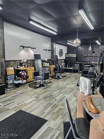 2139 Noble Road, Cleveland, OH 44112