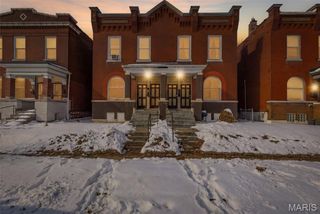 3441 Iowa Avenue, St Louis, MO 63118