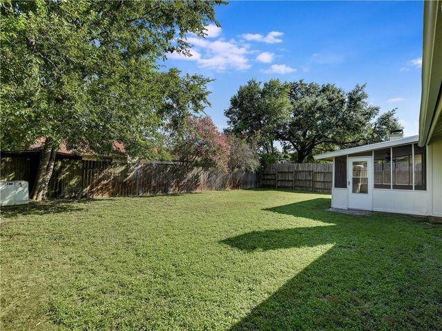 10701 Berthound DR, Austin, TX 78758