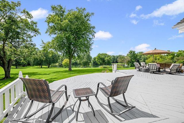 62 Dundee Lane, Barrington Hills, IL 60010