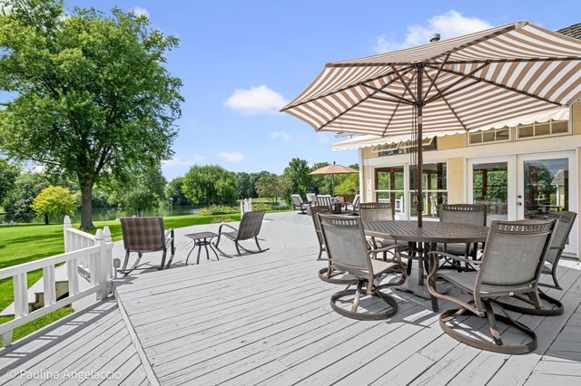 62 Dundee Lane, Barrington Hills, IL 60010