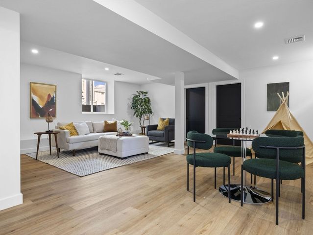 23 Winter Street 23, Medford, MA 02155