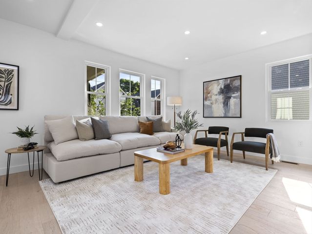 23 Winter Street 23, Medford, MA 02155