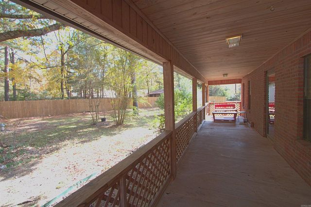 4000 Bluebird Ln, Little Rock, AR 72210