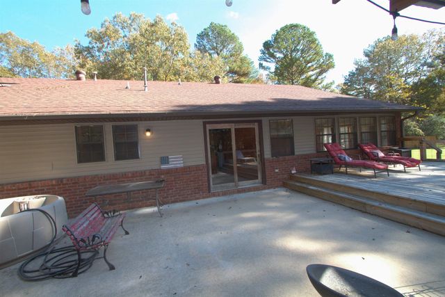 4000 Bluebird Ln, Little Rock, AR 72210