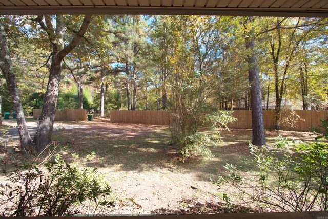 4000 Bluebird Ln, Little Rock, AR 72210