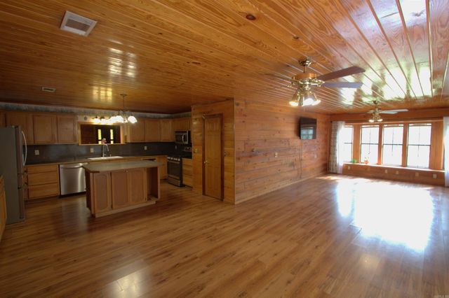 4000 Bluebird Ln, Little Rock, AR 72210