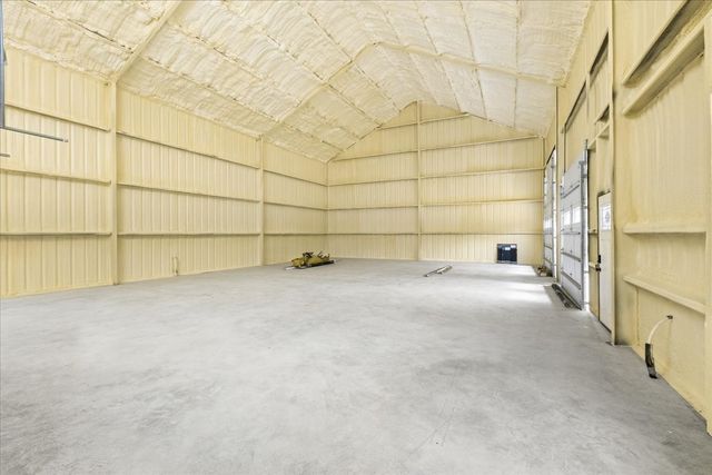 250 Willow Lane, Van Alstyne, TX 75495