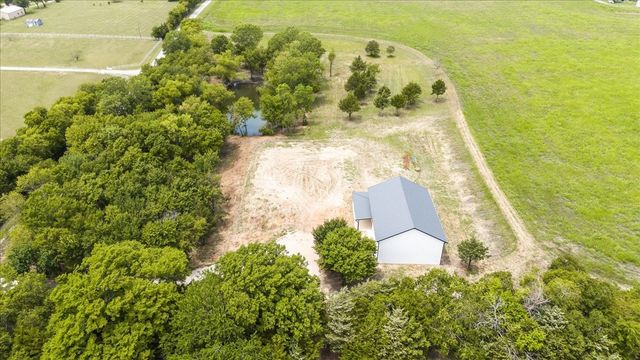 250 Willow Lane, Van Alstyne, TX 75495