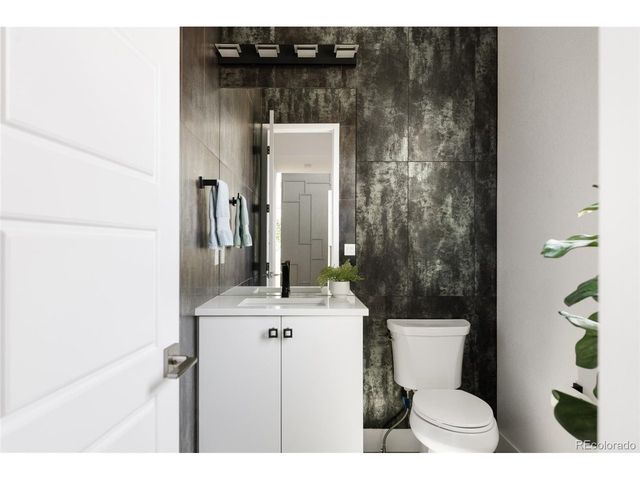 9999 E 59th North Pl, Denver, CO 80238