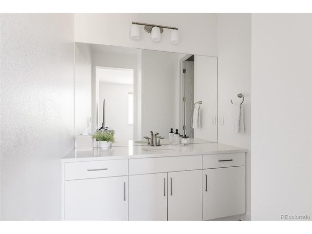 9999 E 59th North Pl, Denver, CO 80238