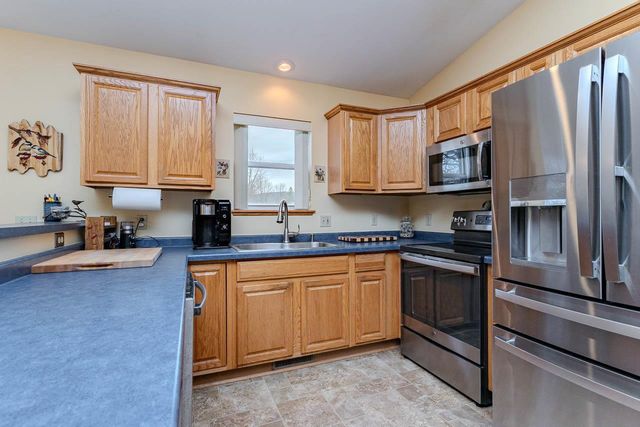 210 PEGGY LANE, Rothschild, WI 54474