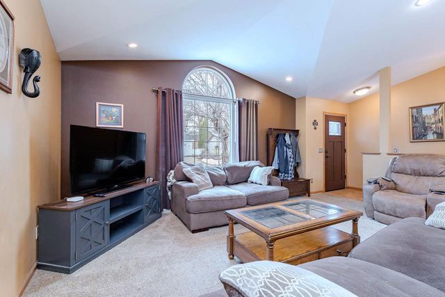 210 PEGGY LANE, Rothschild, WI 54474