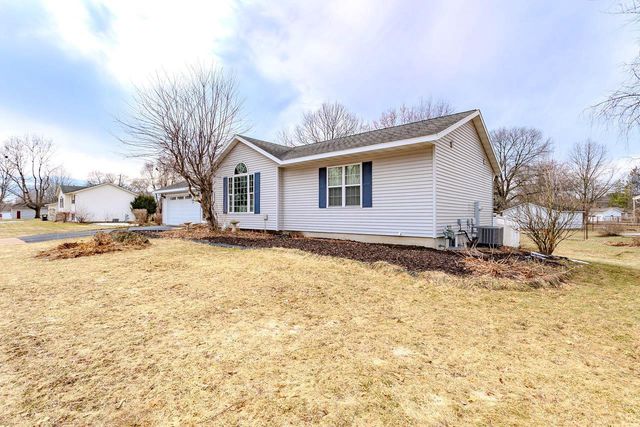 210 PEGGY LANE, Rothschild, WI 54474