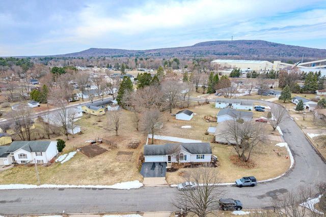 210 PEGGY LANE, Rothschild, WI 54474