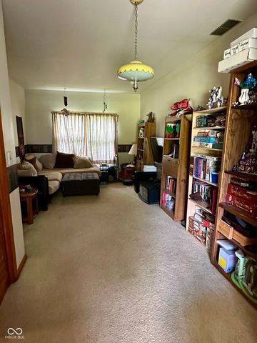261 Woodlane Drive, Columbus, IN 47201
