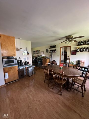 261 Woodlane Drive, Columbus, IN 47201