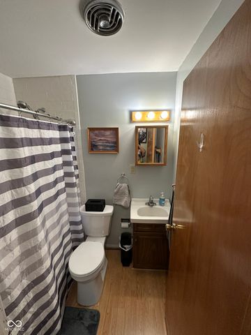 261 Woodlane Drive, Columbus, IN 47201