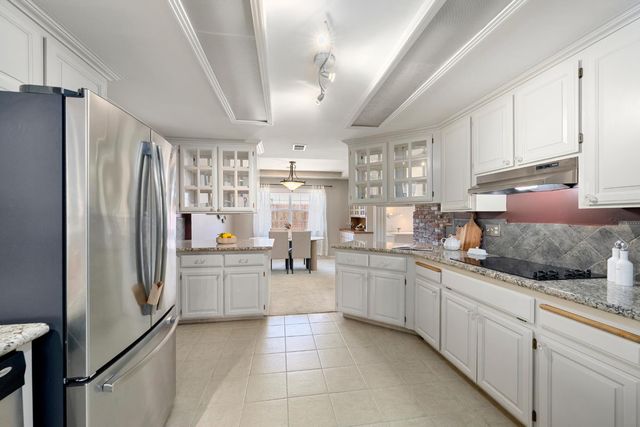 4855 Whitney Blvd, Rocklin, CA 95677