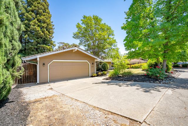 4855 Whitney Blvd, Rocklin, CA 95677