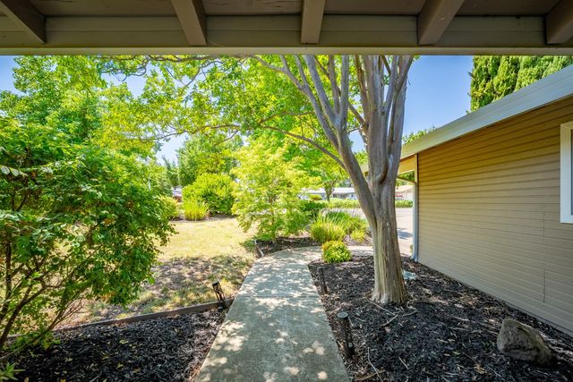 4855 Whitney Blvd, Rocklin, CA 95677