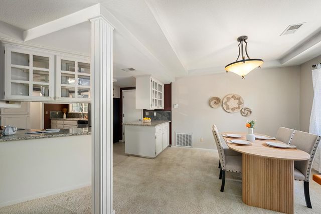 4855 Whitney Blvd, Rocklin, CA 95677