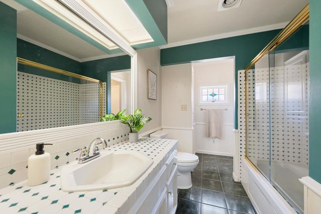 4855 Whitney Blvd, Rocklin, CA 95677