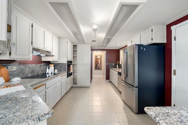 4855 Whitney Blvd, Rocklin, CA 95677