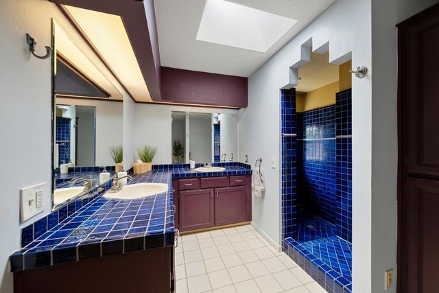 4855 Whitney Blvd, Rocklin, CA 95677